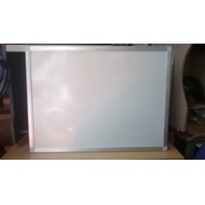 Bảng foocmica trắng 600x800 khung 2cm